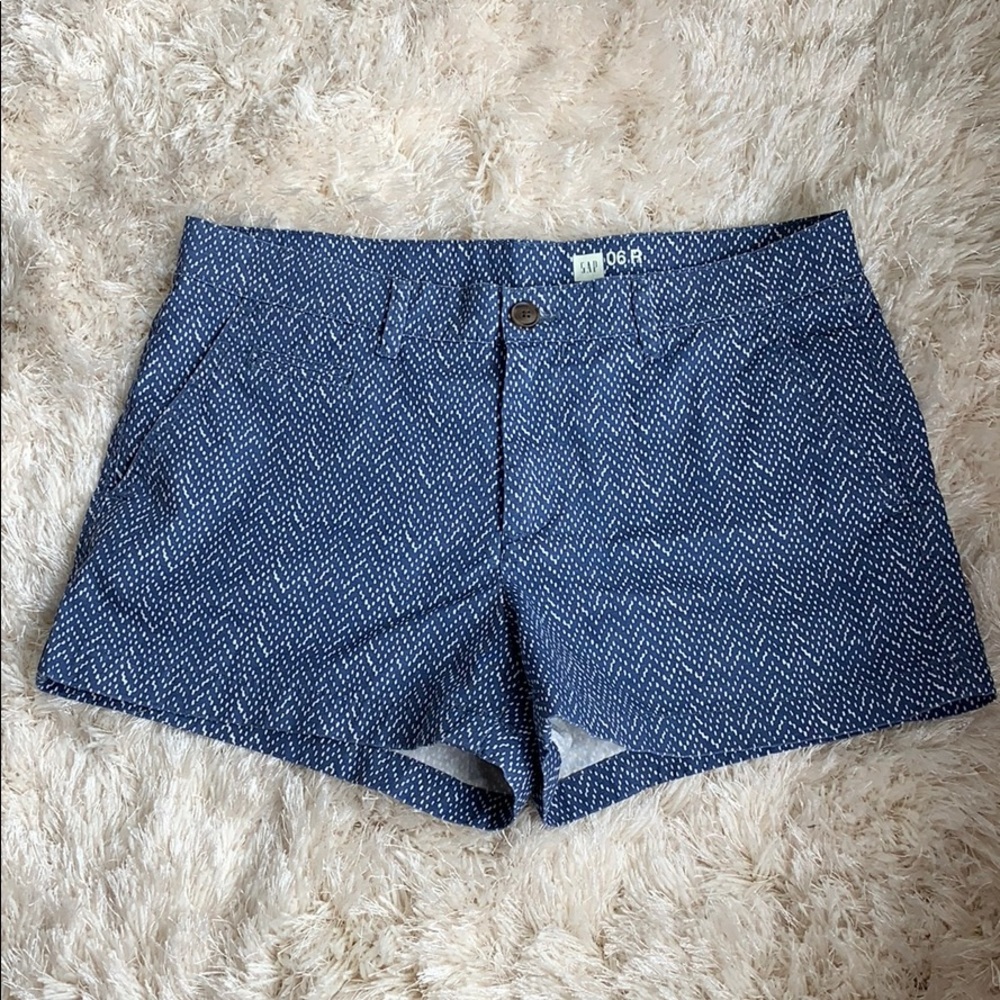 GAP shorts